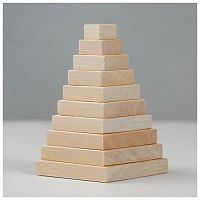 Деревянная пирамидка 10 см Пелси Квадрат И606