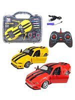 Машина р/у, 4 канала, свет, откр.двери, в комплекте: аккумулятор, USB шнур, элементы питания АА*2шт. не входят в комплект, чемоданчик, в ассортименте