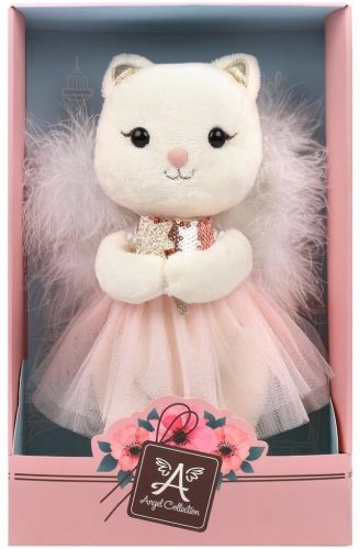 Киска Жизель с крыльями