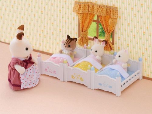 Игровой набор Sylvanian Families Трехъярусная кровать 4448 фото 5