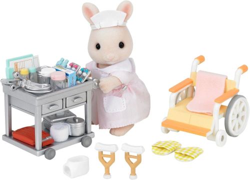 Игровой набор Sylvanian Families Медсестра с аксессуарами 5094 фото 2