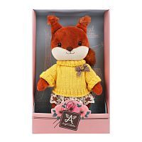 Белочка Белль в свитере