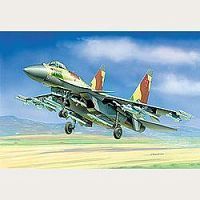 Сборная модель ZVEZDA Самолет Су-35